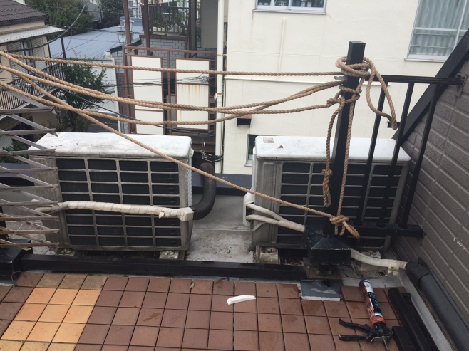 東京都練馬区　一般住宅　屋上　手すりからの雨漏り修理