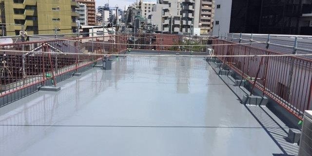 屋上の雨漏りによる防水工事