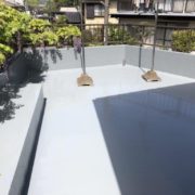 屋上防水工事（ウレタン塗膜・通気緩衝工法）