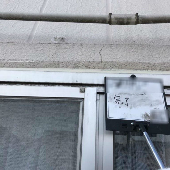 窓枠廻りのコーキング劣化に伴う防水工事（コーキング増し打ち）｜神奈川県大和市のRマンションにて外壁補修