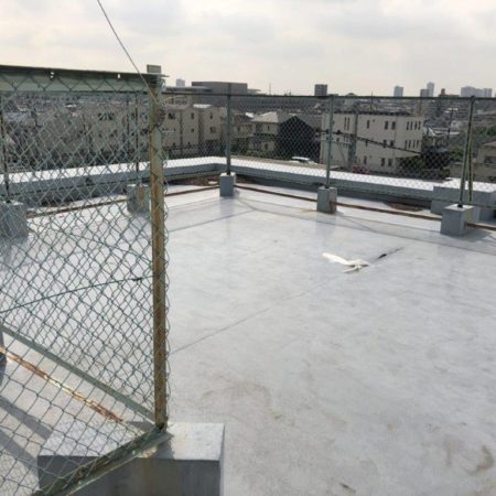 屋上のウレタン防水工事（部分補修）｜埼玉県さいたま市桜区のTマンションにて雨漏り修理