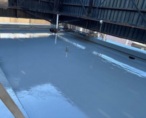 東京都中央区 商業ビル屋上防水工事完了後の全景