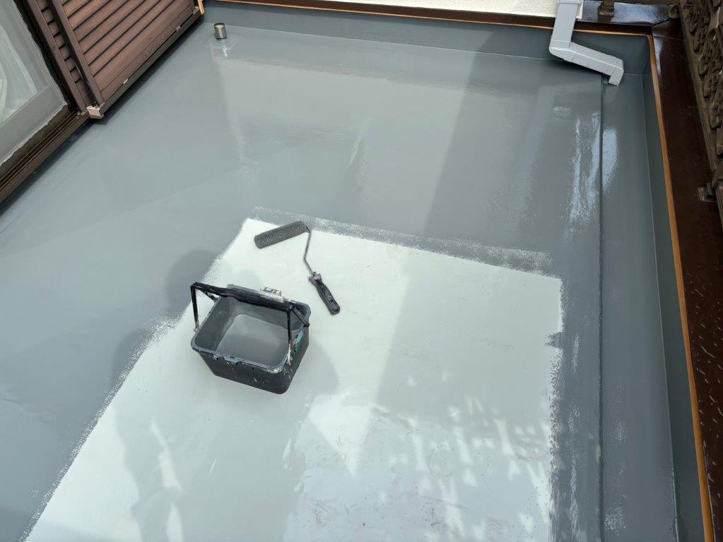 東京都杉並区 ルーフバルコニー防水 トップコート塗布